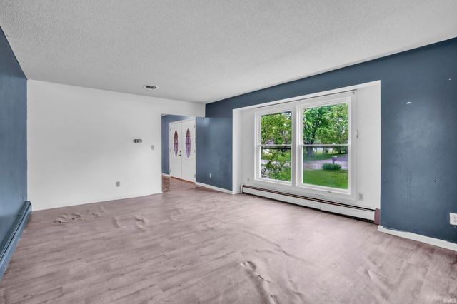 11122 Shalimar Drive, Fort Wayne, IN 46845