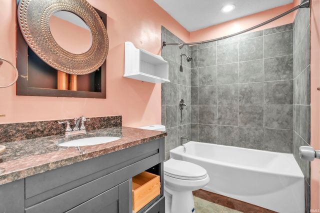 11122 Shalimar Drive, Fort Wayne, IN 46845