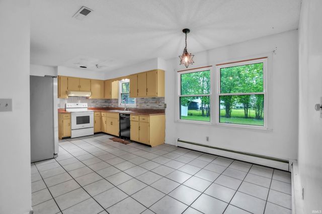 11122 Shalimar Drive, Fort Wayne, IN 46845