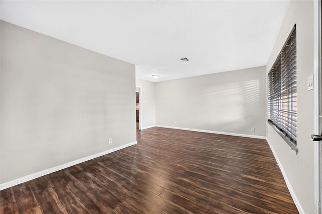 530 Globe Street, Houston, TX 77034
