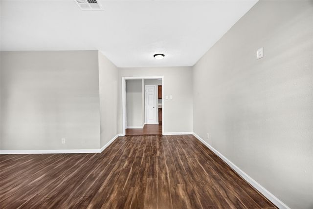 530 Globe Street, Houston, TX 77034