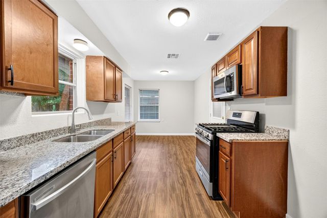 530 Globe Street, Houston, TX 77034