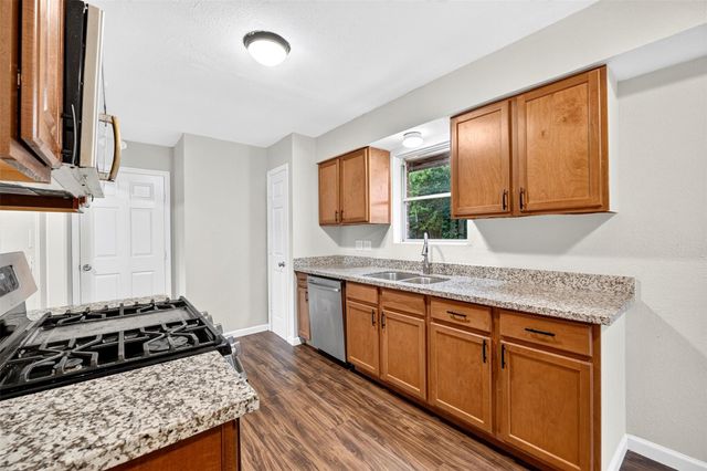 530 Globe Street, Houston, TX 77034