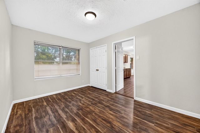 530 Globe Street, Houston, TX 77034