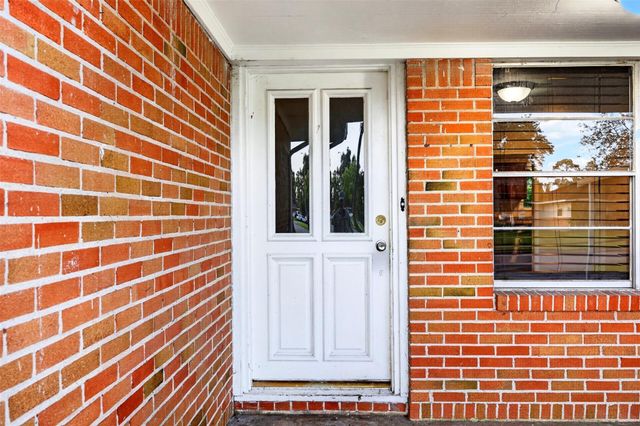 530 Globe Street, Houston, TX 77034