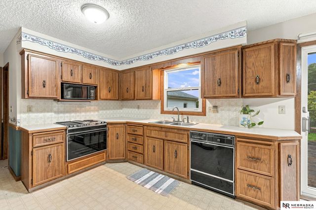 345 Deborah Avenue, Fremont, NE 68025