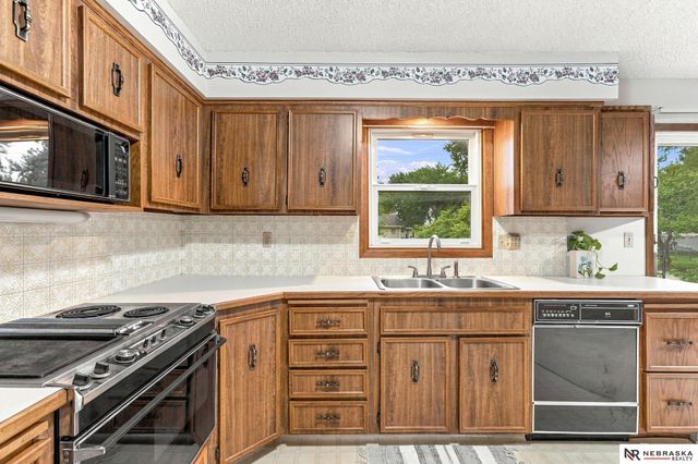 345 Deborah Avenue, Fremont, NE 68025