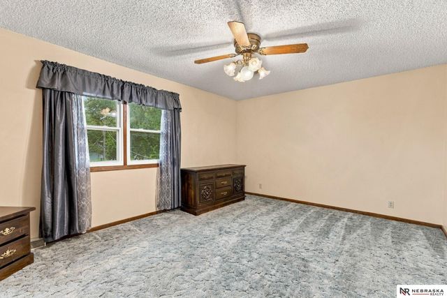 345 Deborah Avenue, Fremont, NE 68025
