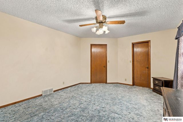 345 Deborah Avenue, Fremont, NE 68025