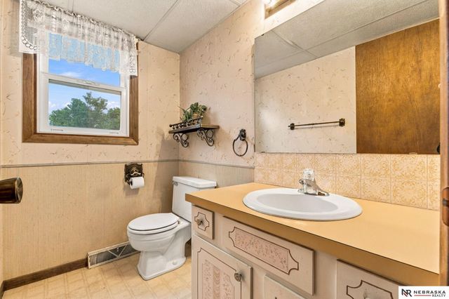 345 Deborah Avenue, Fremont, NE 68025