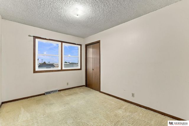 345 Deborah Avenue, Fremont, NE 68025
