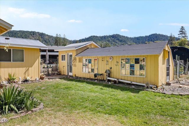 333 Earhart Road, Rogue River, OR 97537