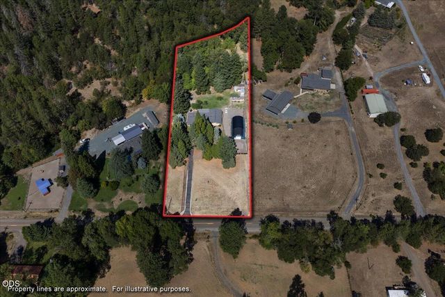 333 Earhart Road, Rogue River, OR 97537