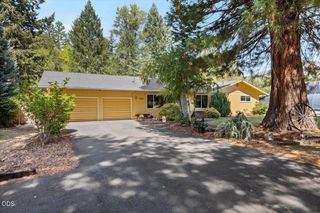 333 Earhart Road, Rogue River, OR 97537