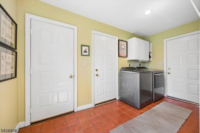 75 Farmersville Rd, Tewksbury Twp., NJ 07830