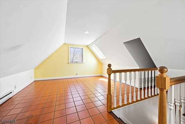 75 Farmersville Rd, Tewksbury Twp., NJ 07830