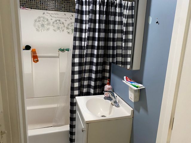836 Main 836, Melrose, MA 02176