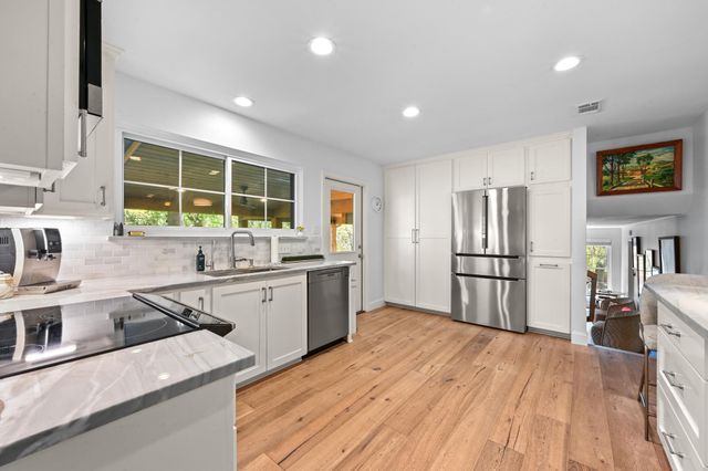 3100 Honey Tree LN, Austin, TX 78746