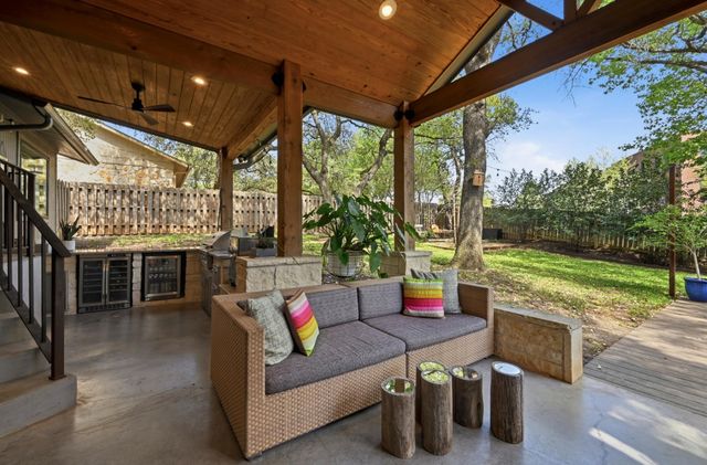 3100 Honey Tree LN, Austin, TX 78746