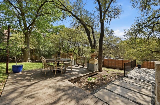 3100 Honey Tree LN, Austin, TX 78746