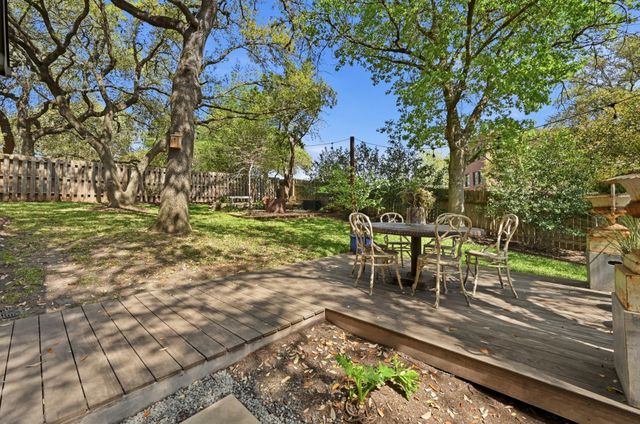 3100 Honey Tree LN, Austin, TX 78746