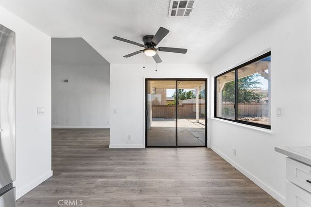 2559 E Avenue J2, Lancaster, CA 93535