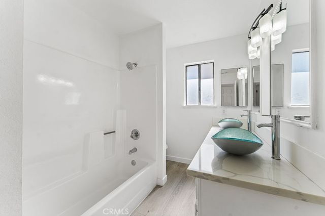 2559 E Avenue J2, Lancaster, CA 93535