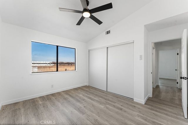 2559 E Avenue J2, Lancaster, CA 93535