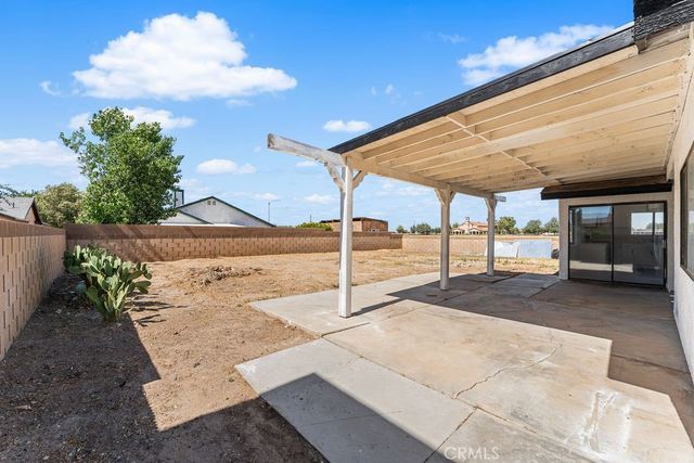 2559 E Avenue J2, Lancaster, CA 93535
