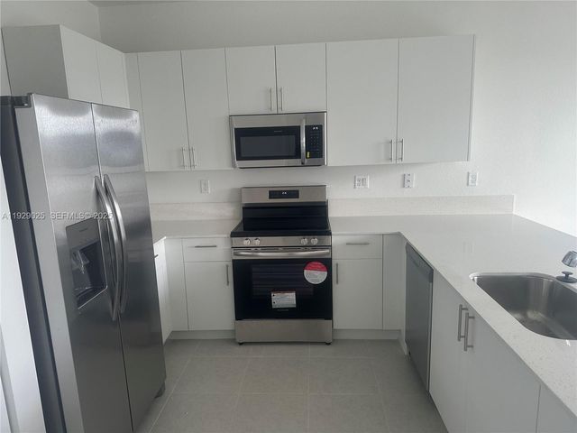 17904 SW 358th St 17904, Homestead, FL 33034