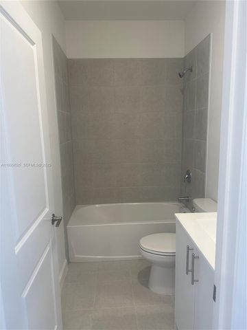 17904 SW 358th St 17904, Homestead, FL 33034