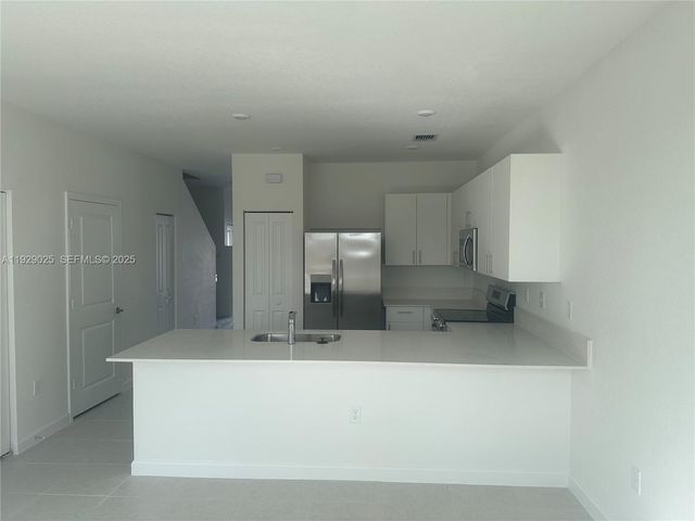 17904 SW 358th St 17904, Homestead, FL 33034