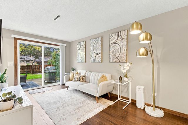 6625 Harlan Drive, Eden Prairie, MN 55346