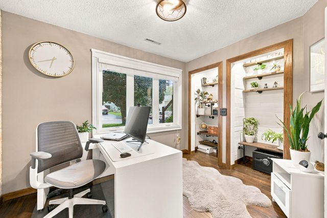6625 Harlan Drive, Eden Prairie, MN 55346