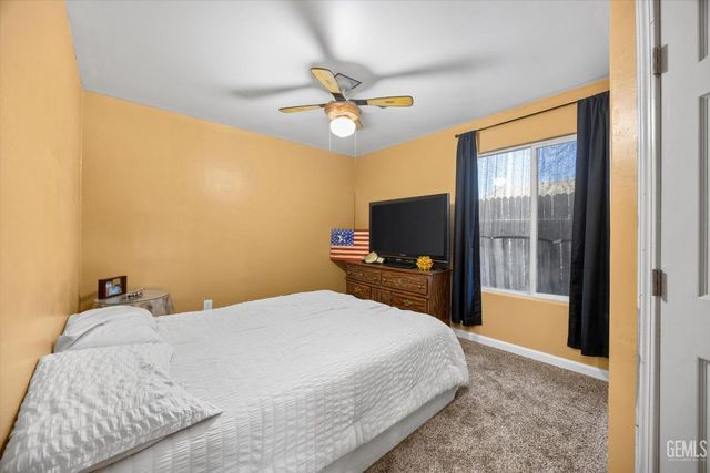 5900 Latina Drive, Bakersfield, CA 93308