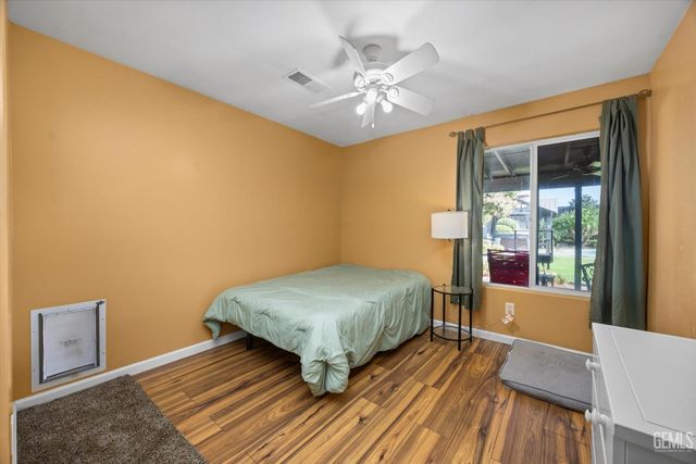 5900 Latina Drive, Bakersfield, CA 93308