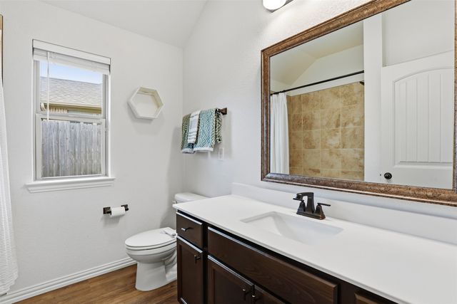 3205 Greenway Drive, Burleson, TX 76028