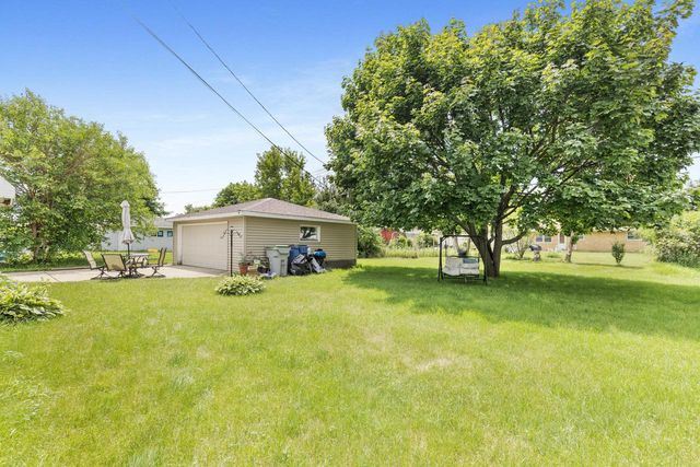 5737 N 80th STREET, Milwaukee, WI 53218