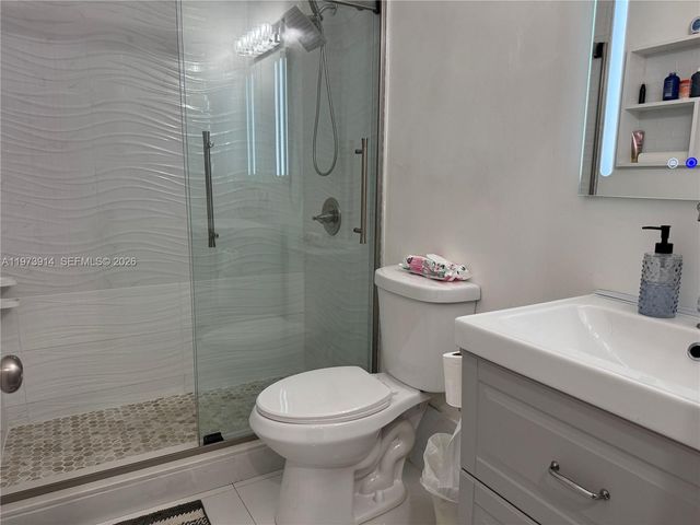 2150 NW 100th Avenue, Pembroke Pines, FL 33024
