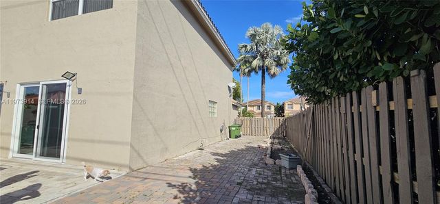 2150 NW 100th Avenue, Pembroke Pines, FL 33024