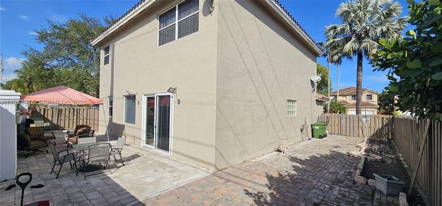 2150 NW 100th Avenue, Pembroke Pines, FL 33024