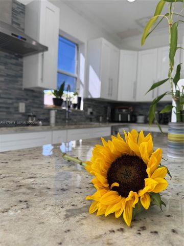2150 NW 100th Avenue, Pembroke Pines, FL 33024