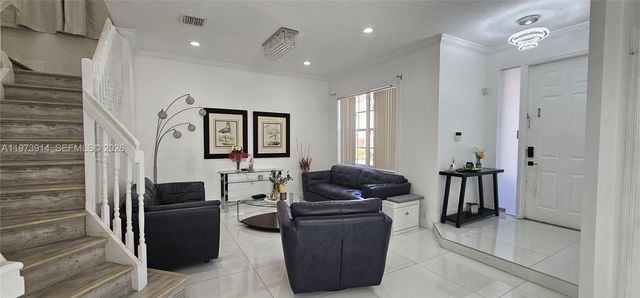 2150 NW 100th Avenue, Pembroke Pines, FL 33024