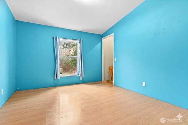 172 Sprague Valley Drive, Maple Falls, WA 98266