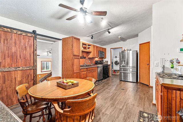 172 Sprague Valley Drive, Maple Falls, WA 98266