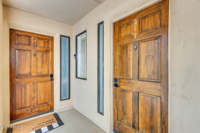 9270 E Mission Lane 219, Scottsdale, AZ 85258