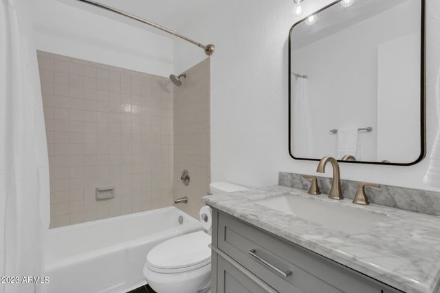 9270 E Mission Lane 219, Scottsdale, AZ 85258