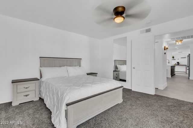 9270 E Mission Lane 219, Scottsdale, AZ 85258