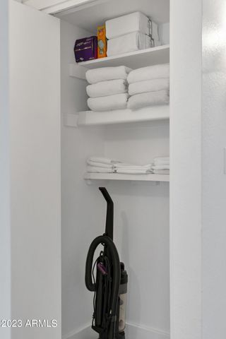 9270 E Mission Lane 219, Scottsdale, AZ 85258