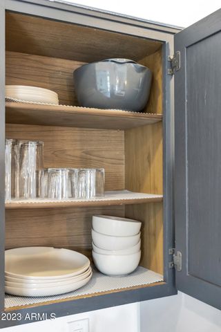 9270 E Mission Lane 219, Scottsdale, AZ 85258